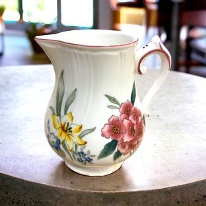 Villeroy & Boch Flora Bella collection porcelain creamer